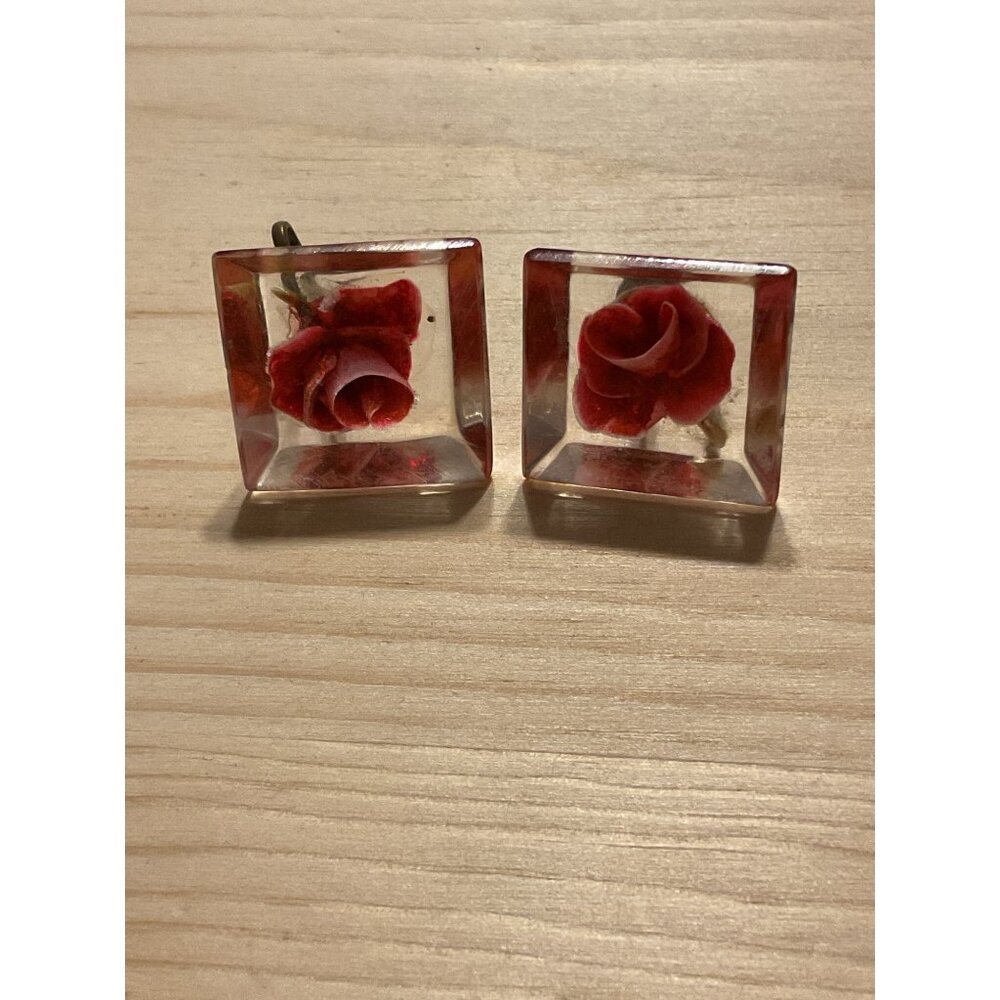 Vintage Square Screwback Earrings With Encased Red Roses & Clear Lucite